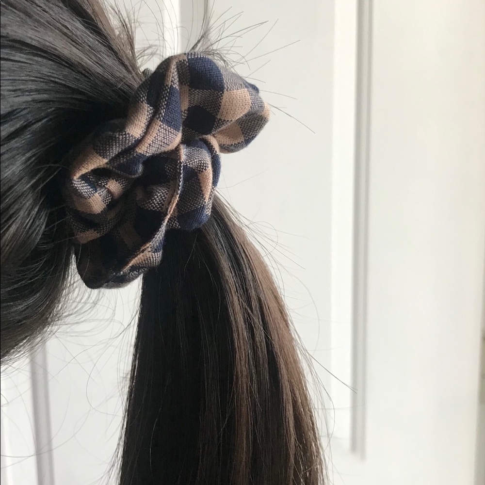 Mint Scrunchie - Picture 2 of 2
